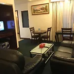 Queens Service Suites At Times Square Kl
